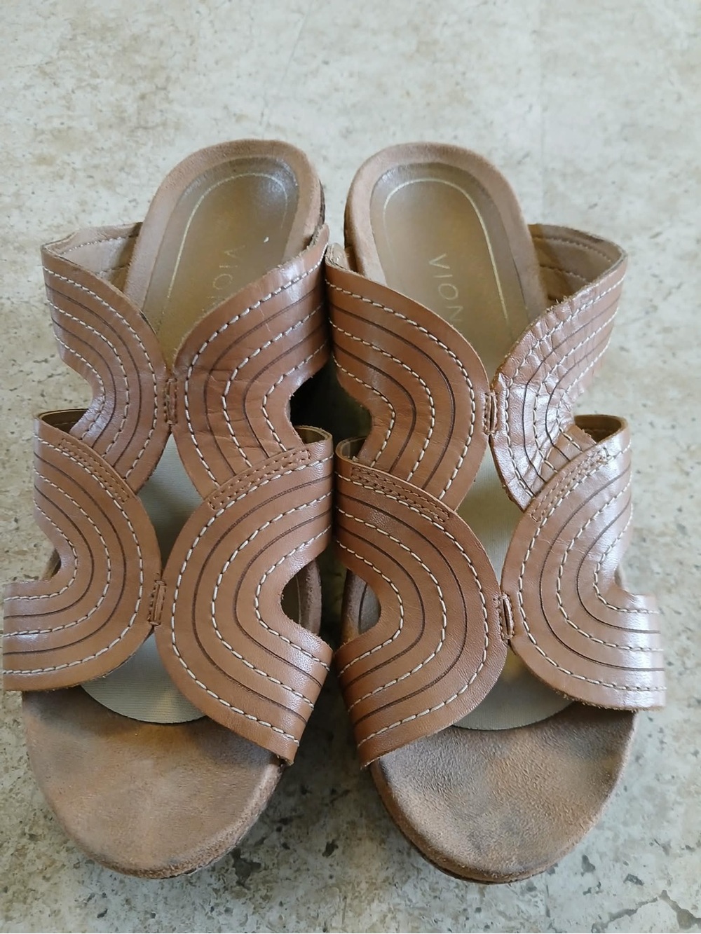 Vionic Tan Wave Strap Slide Mules